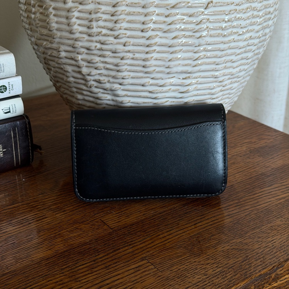 Coach Essential Slim Card Case Black/Brass - Picture 4 of 10